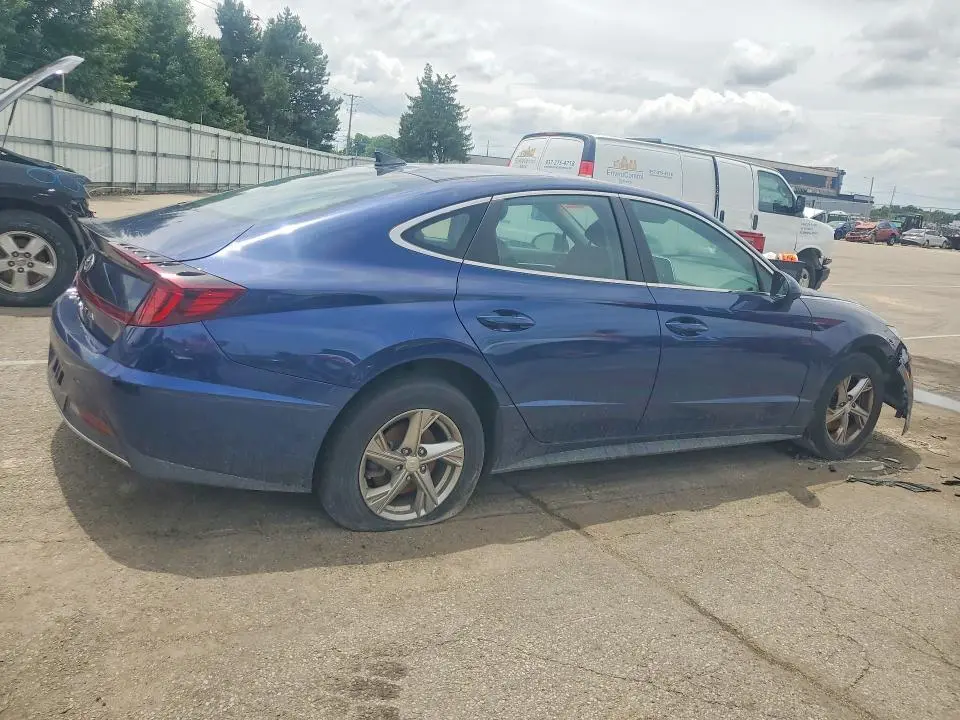 2021 HYUNDAI SONATA SE  