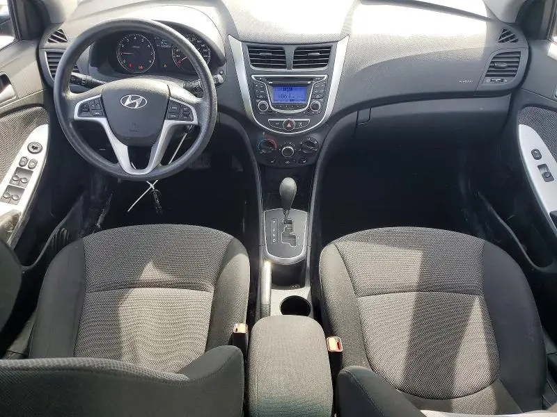 2013 HYUNDAI ACCENT GS  