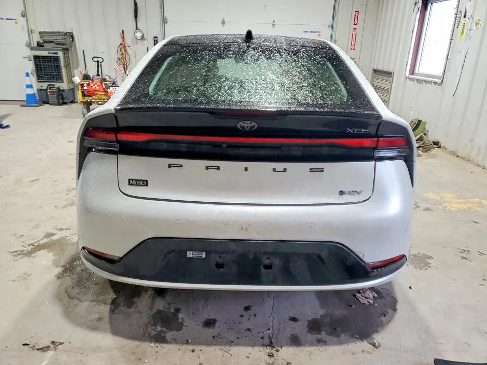2023 TOYOTA PRIUS XLE  