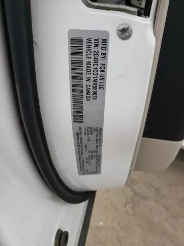 2021 CHRYSLER VOYAGER LX  