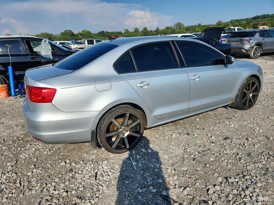 2011 VOLKSWAGEN JETTA TDI  