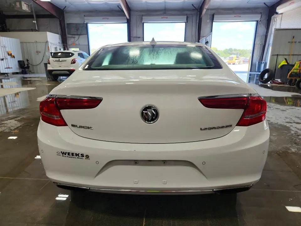 2017 BUICK LACROSSE ESSENCE  