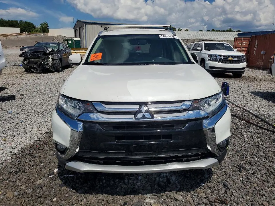 2017 MITSUBISHI OUTLANDER SE  