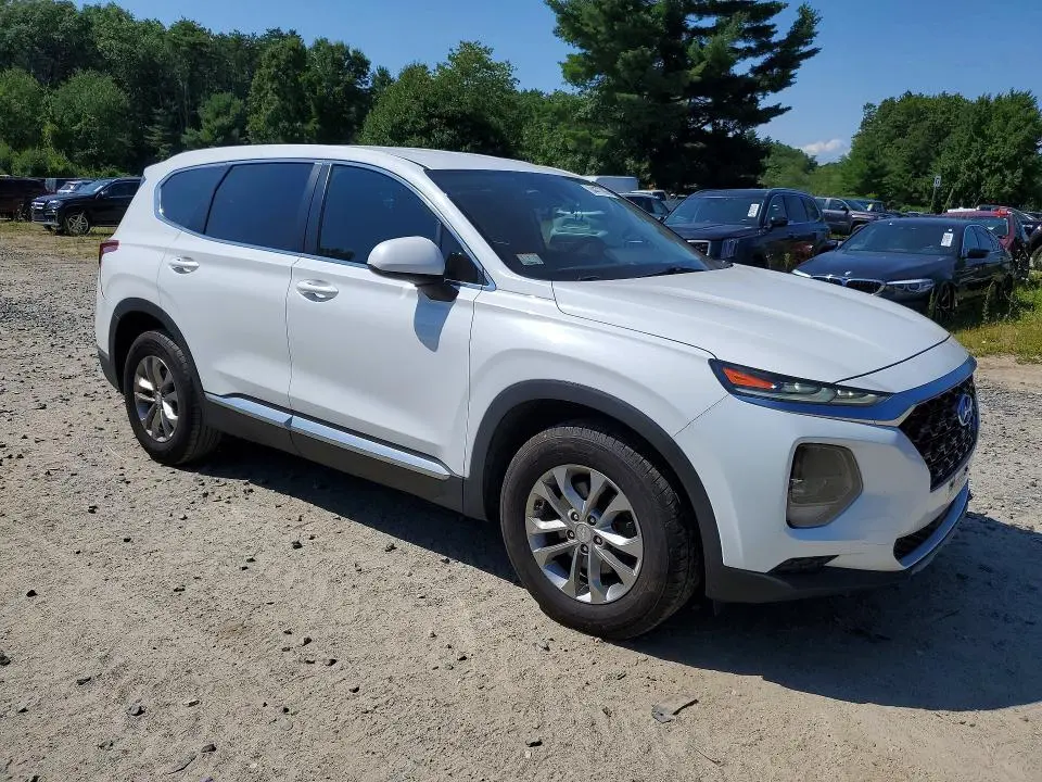 2019 HYUNDAI SANTA FE SE  