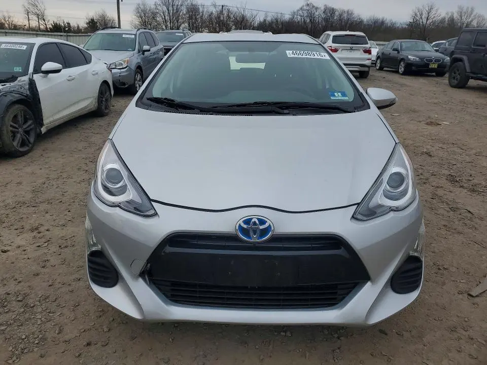 2016 TOYOTA PRIUS C TWO  