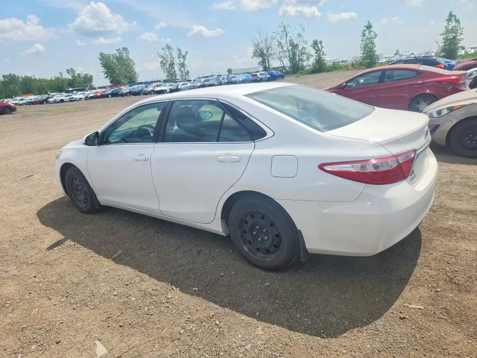 2015 TOYOTA CAMRY LE  