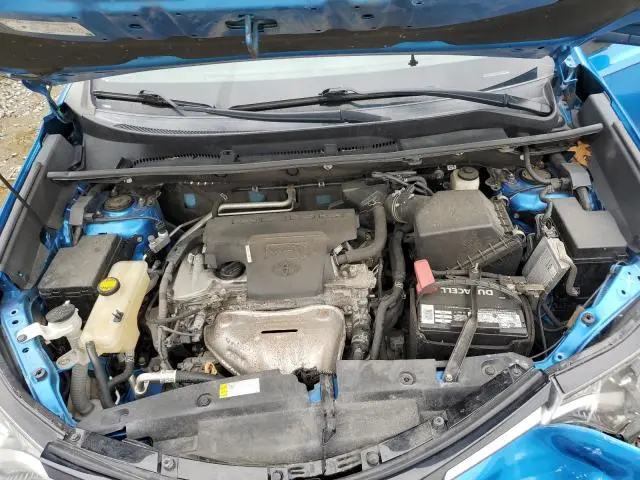 2018 TOYOTA RAV4 LE  
