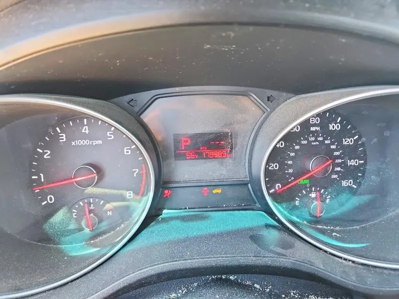 2015 KIA SEDONA LX  