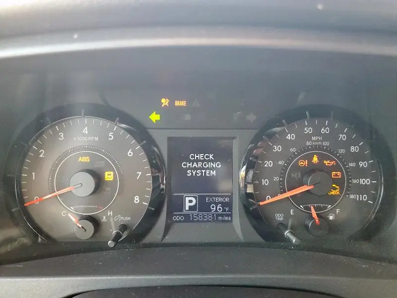 2017 TOYOTA SIENNA LE  