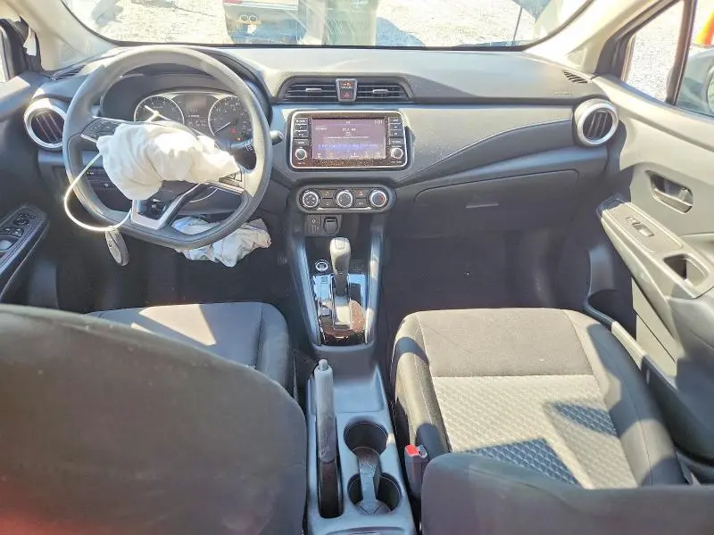 2021 NISSAN VERSA S  