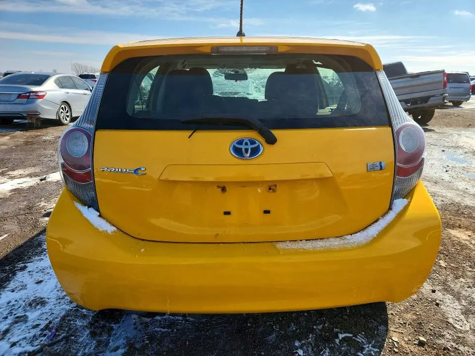 2014 TOYOTA PRIUS C TWO  