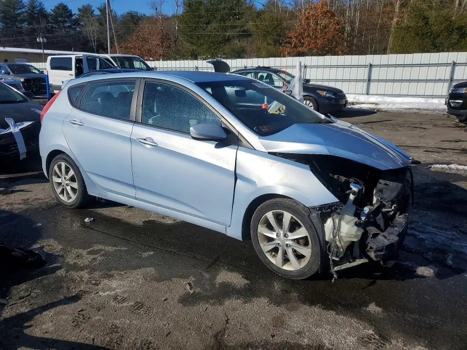 2014 HYUNDAI ACCENT GLS  
