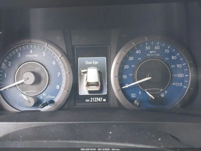 2019 TOYOTA SIENNA LE 8 PASSENGER
