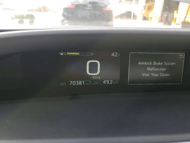 2021 TOYOTA PRIUS LE  