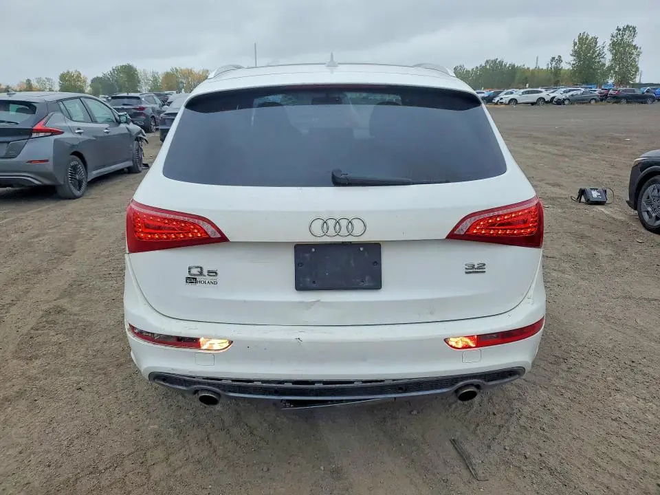 2010 AUDI Q5 PREMIUM PLUS  