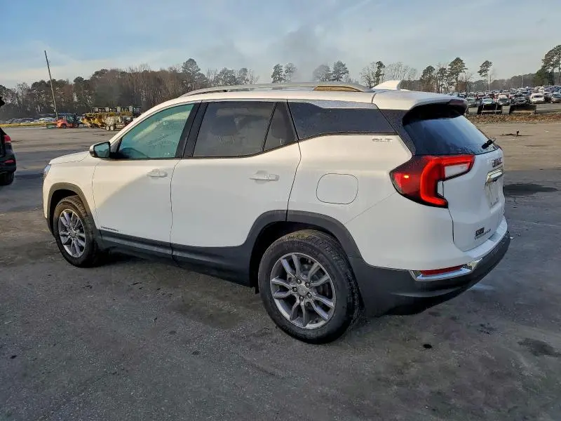 2022 GMC TERRAIN SLT  