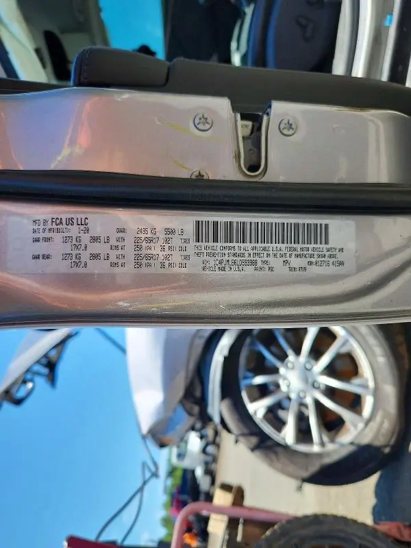 2020 JEEP CHEROKEE LATITUDE PLUS  