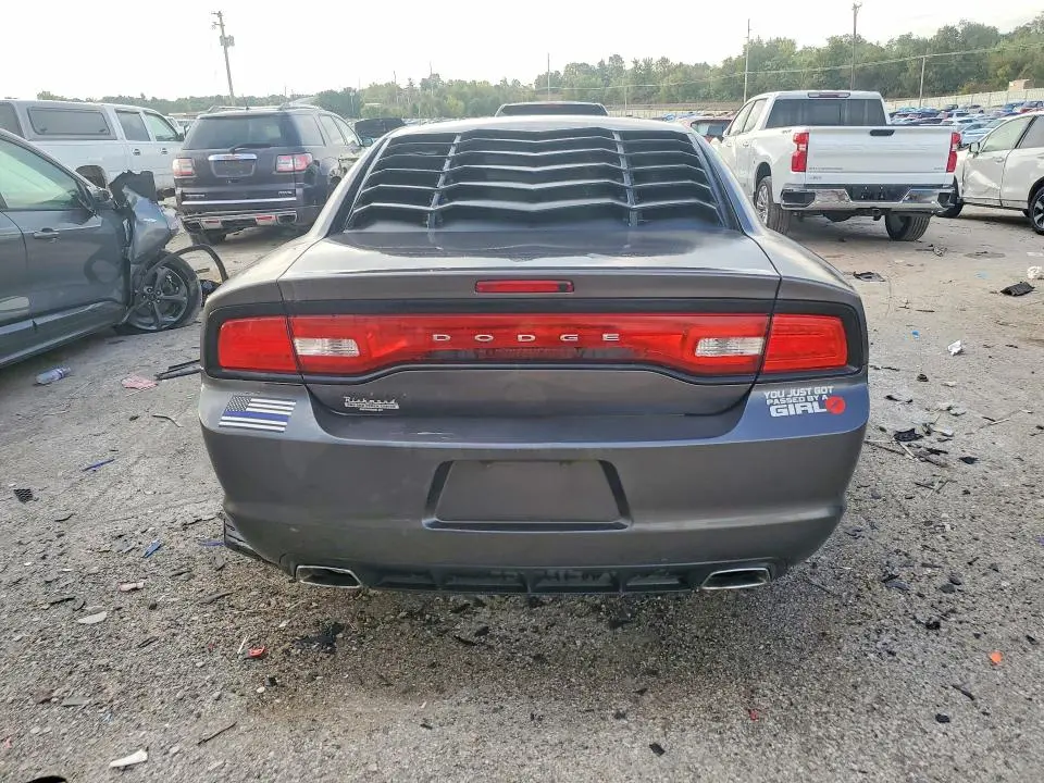 2014 DODGE CHARGER SE  