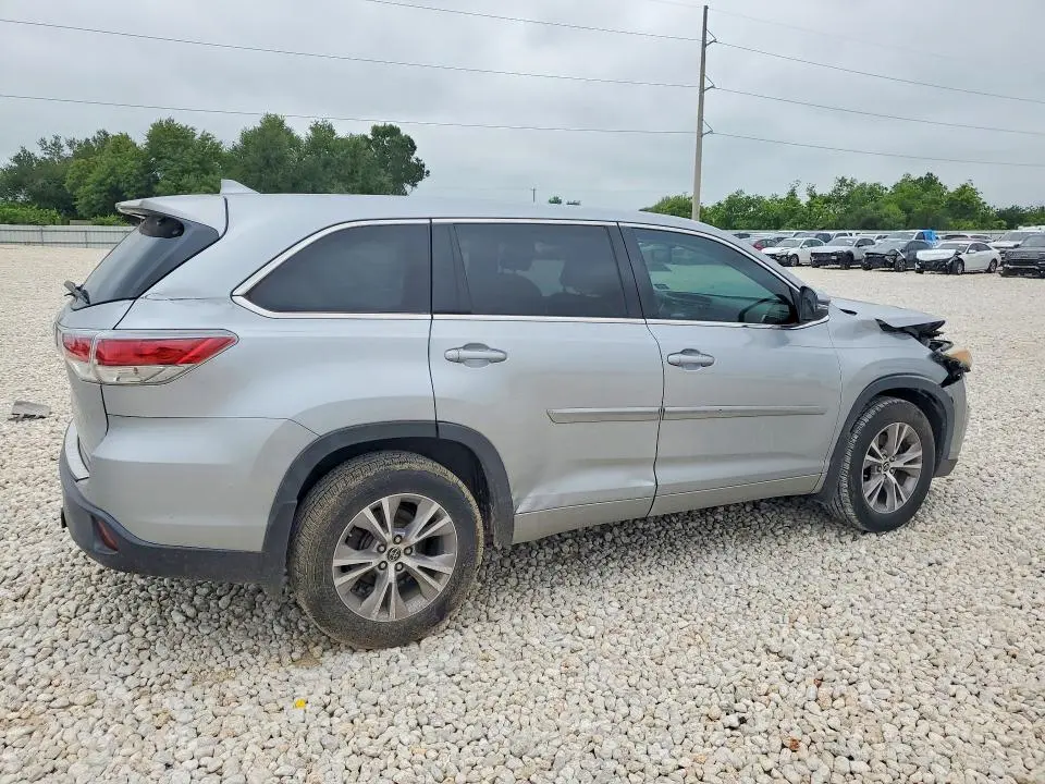 2016 TOYOTA HIGHLANDER LE PLUS  