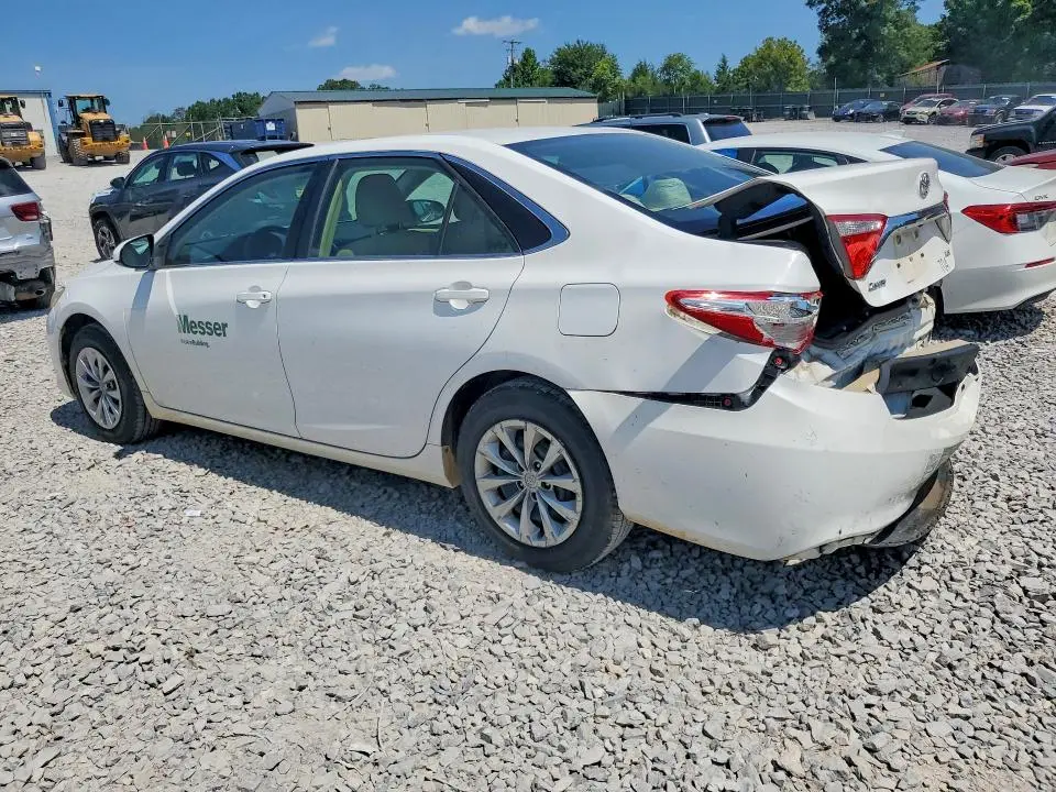 2016 TOYOTA CAMRY LE  