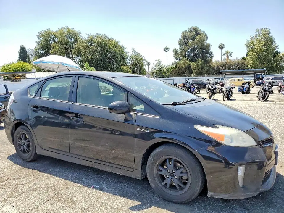 2014 TOYOTA PRIUS FOUR  