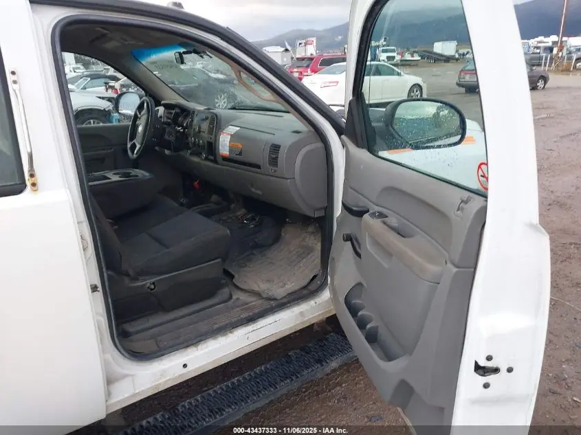2010 CHEVROLET SILVERADO 3500HD WORK TRUCK