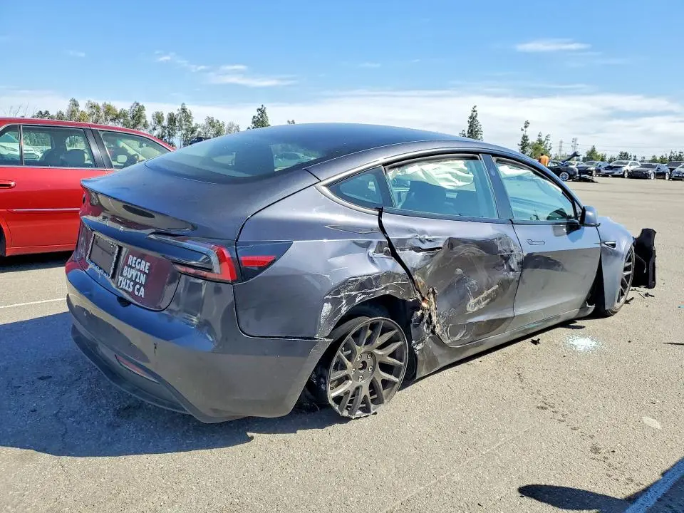 2024 TESLA MODEL 3   