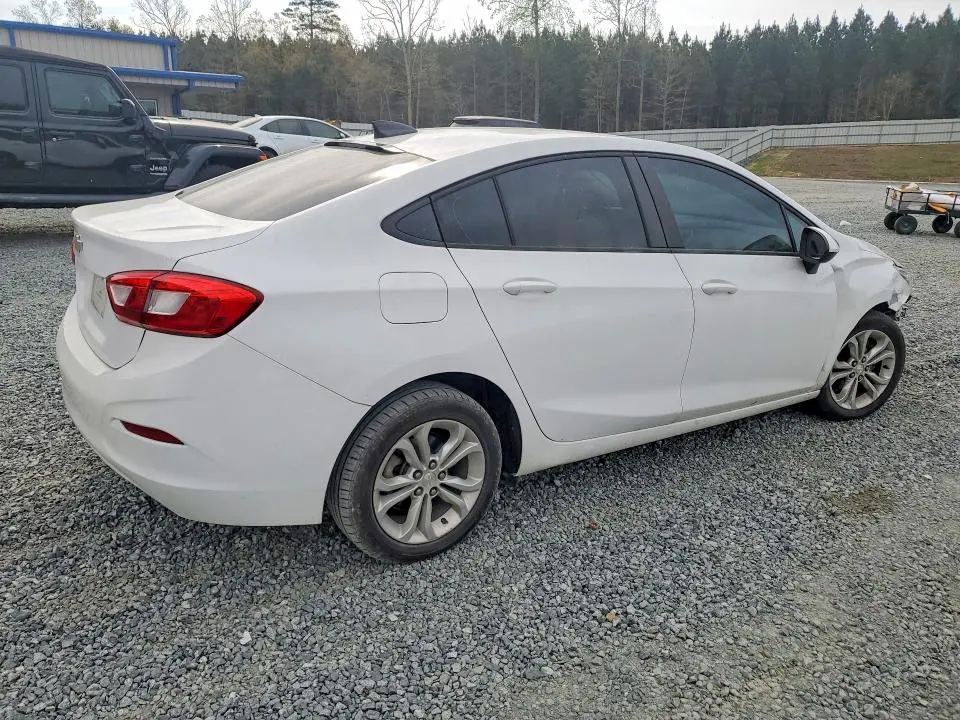 2019 CHEVROLET CRUZE LS  