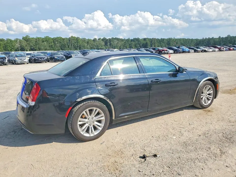 2017 CHRYSLER 300 LIMITED  