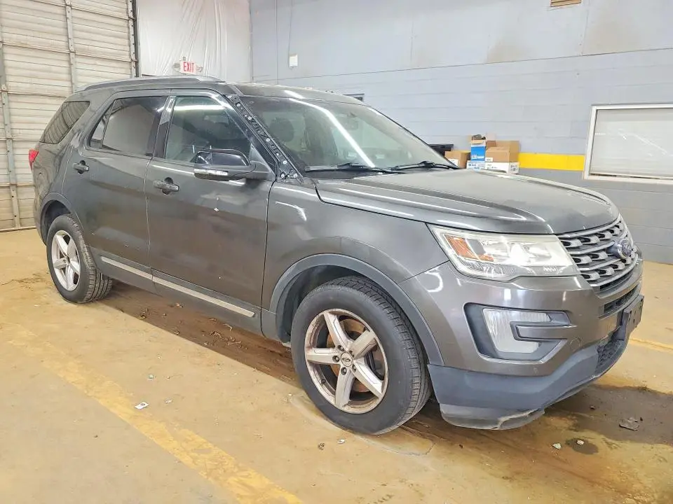 2016 FORD EXPLORER XLT  