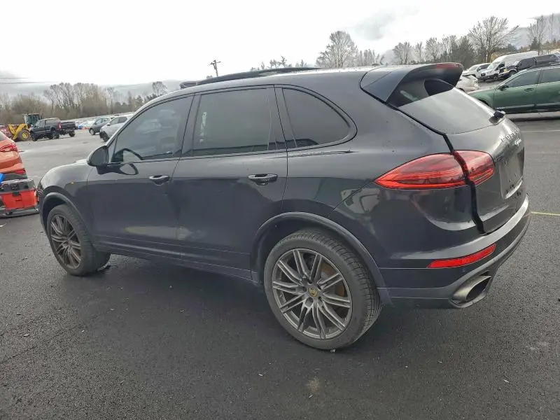 2017 PORSCHE CAYENNE   