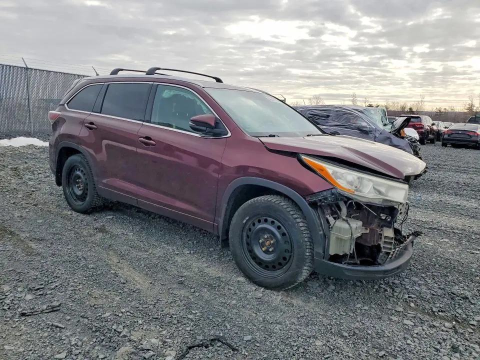 2015 TOYOTA HIGHLANDER XLE  