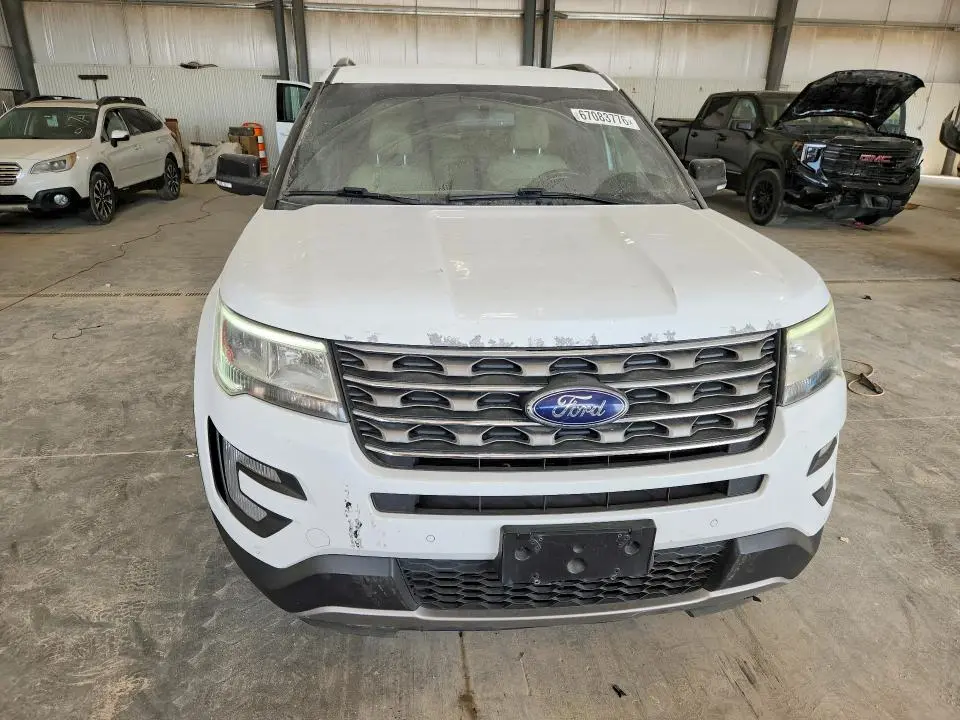 2017 FORD EXPLORER XLT  