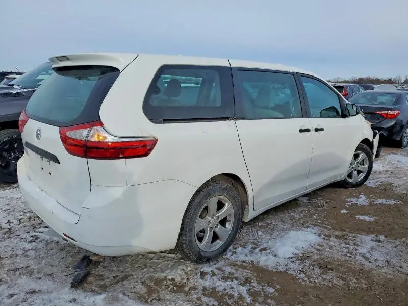 2015 TOYOTA SIENNA   