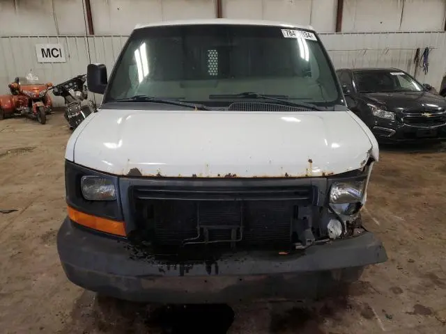 2011 GMC SAVANA G2500  