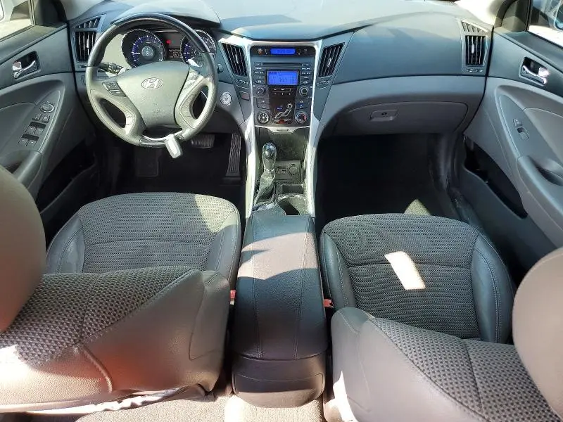 2013 HYUNDAI SONATA SE  