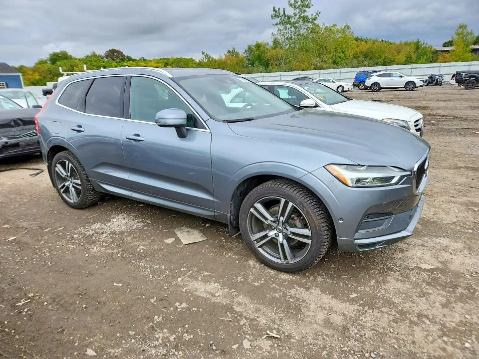 2018 VOLVO XC60 T5  