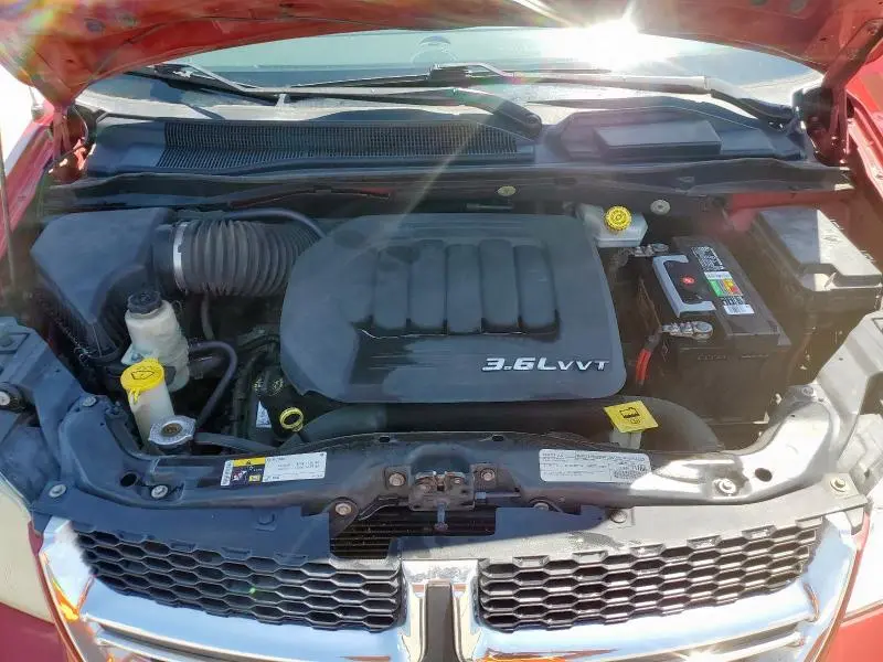 2015 DODGE GRAND CARAVAN SE  