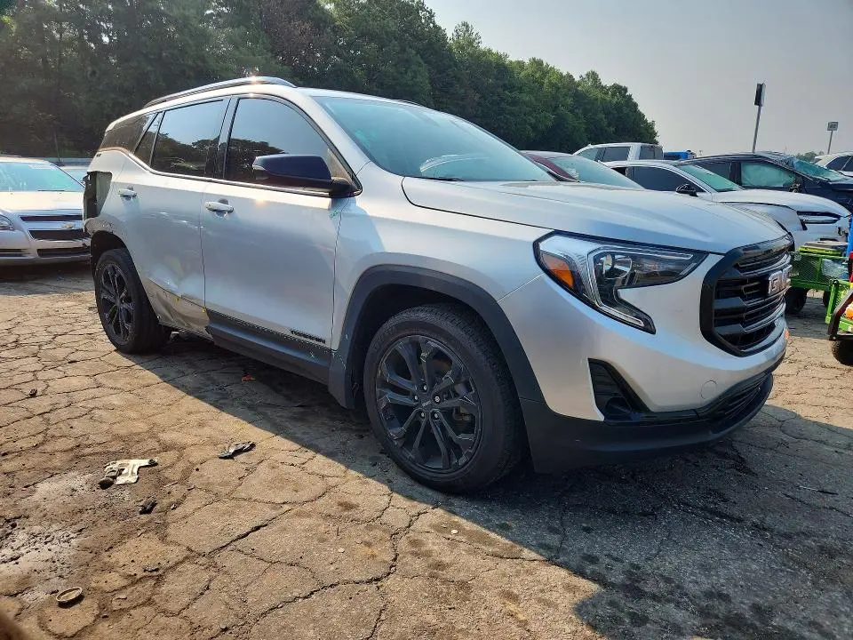 2021 GMC TERRAIN SLT  