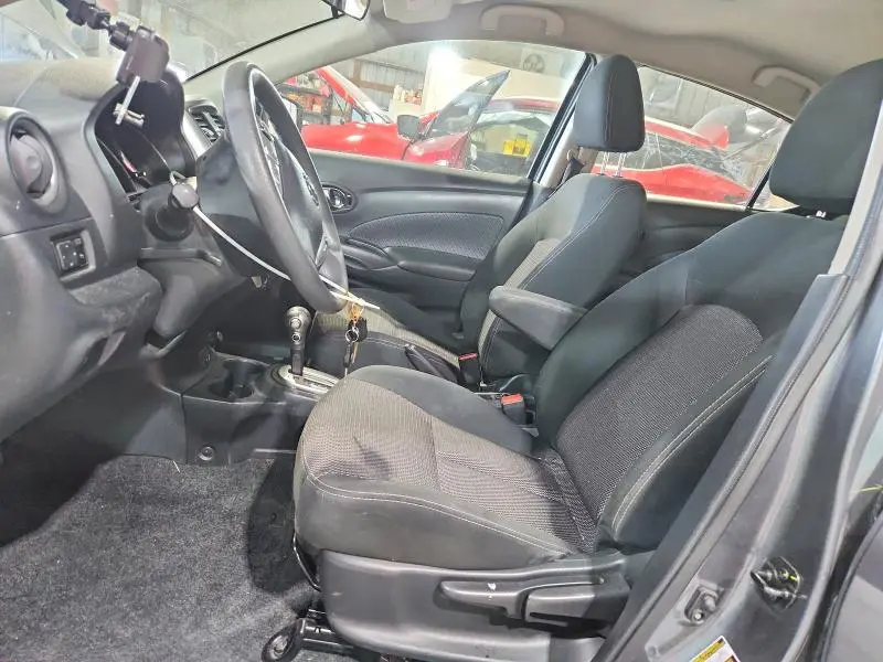2018 NISSAN VERSA SV  