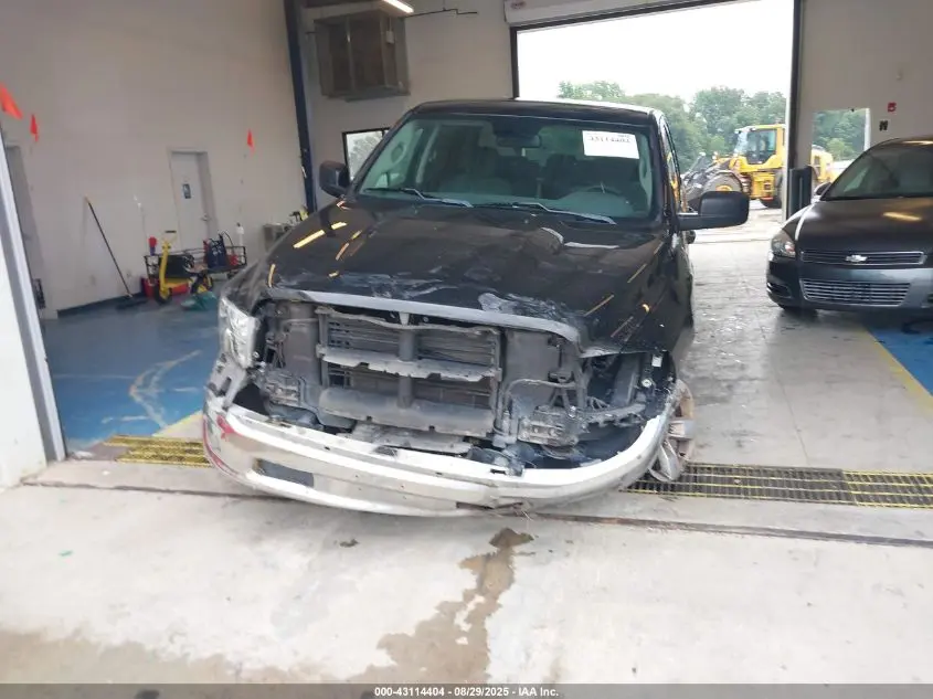 2020 RAM 1500 CLASSIC TRADESMAN  4X4 5'7 BOX