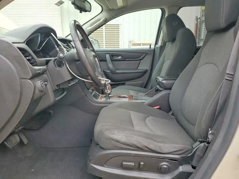 2014 CHEVROLET TRAVERSE LT  