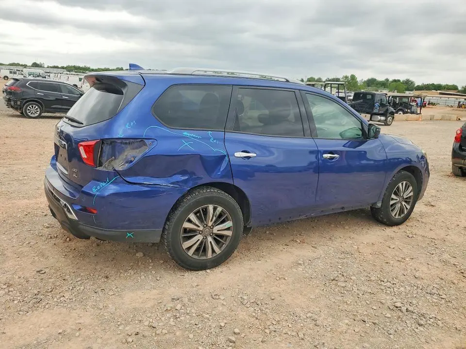 2019 NISSAN PATHFINDER SL  