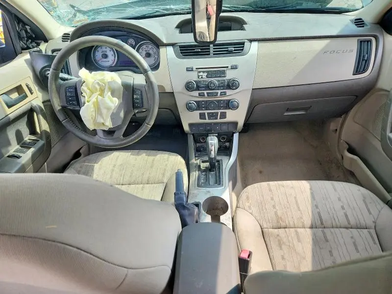 2011 FORD FOCUS SE  