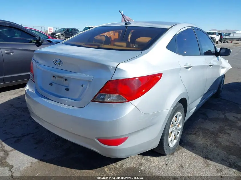 2013 HYUNDAI ACCENT GLS