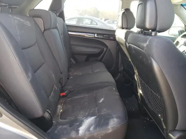 2011 KIA SORENTO BASE  