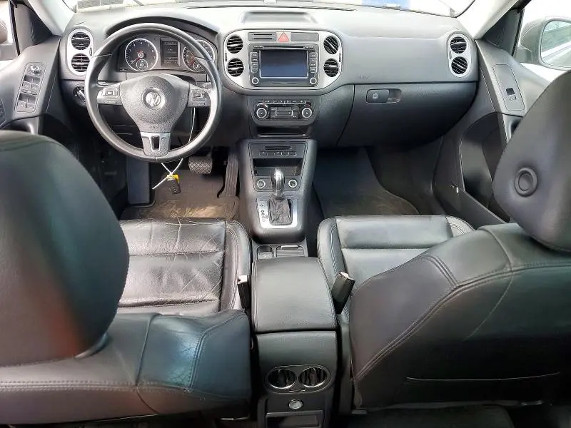 2011 VOLKSWAGEN TIGUAN S  