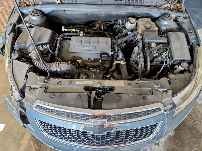 2012 CHEVROLET CRUZE LT  