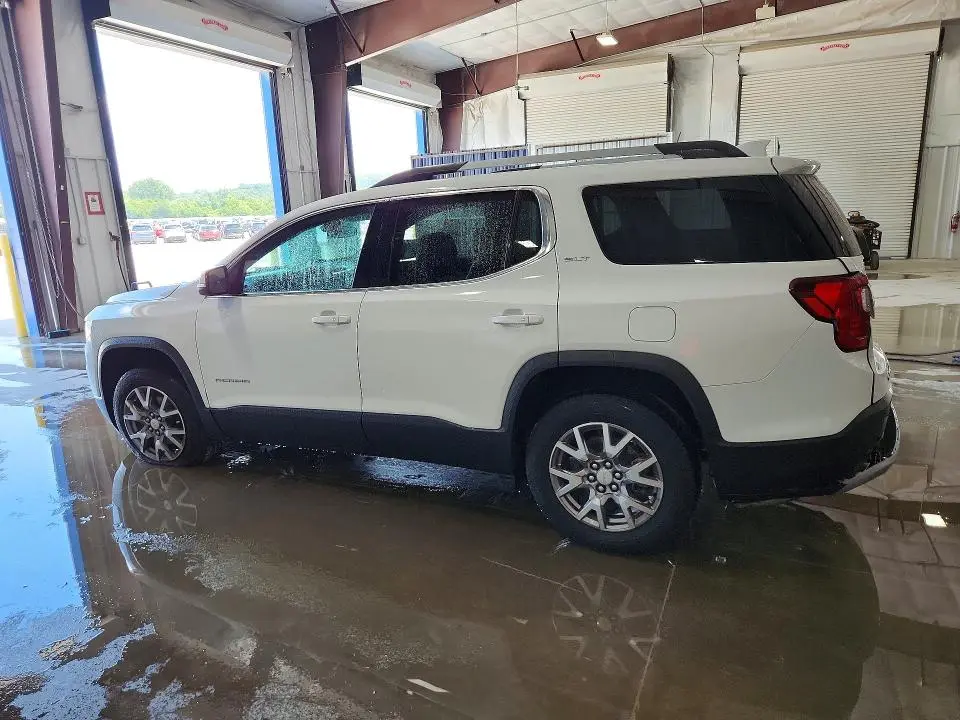 2021 GMC ACADIA SLT  
