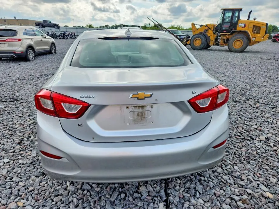 2018 CHEVROLET CRUZE LT  